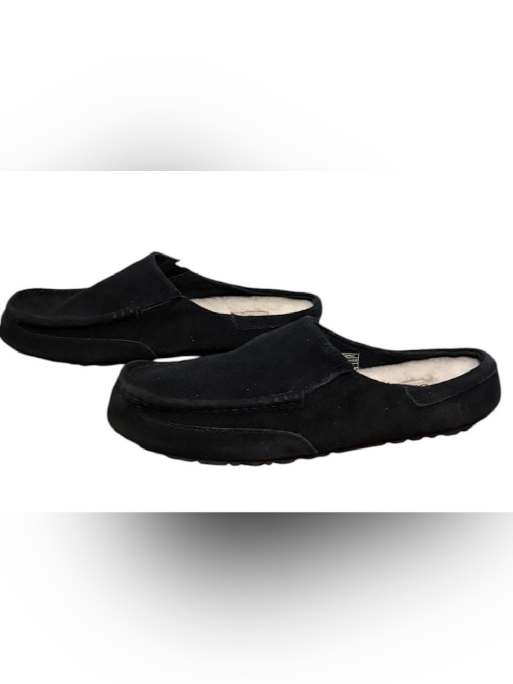 NWOT UGG Alamar Men’s  9 slip on black suede Shearling Sheepskin clog slippers